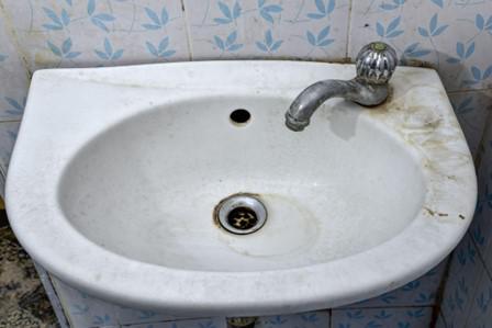 5 Signs You Need a New Sink