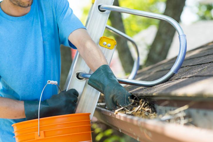 Clogged Gutters Can Lead to Leaks and Floods